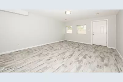 41 Seabreeze Way, Keansburg, NJ 07734 - Photo 13