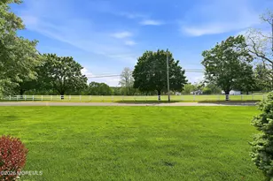 2 Constitution Dr, Leonardo, NJ 07737 - Photo 13
