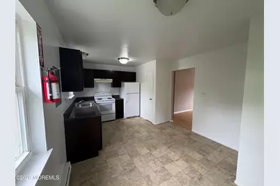 28 Spring Terrace, Freehold, NJ 07728 - Photo 3