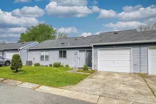 943 Liverpool Cir, Manchester Township, NJ 08759 - Photo 7