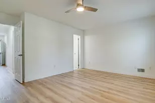 39 Poplar Pl, Freehold, NJ 07728 - Photo 11