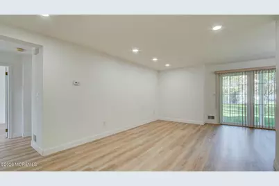 39 Poplar Place, Freehold, NJ 07728 - Photo 17