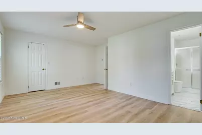 39 Poplar Place, Freehold, NJ 07728 - Photo 9