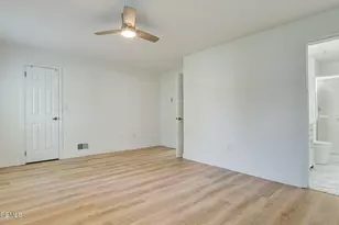 39 Poplar Pl, Freehold, NJ 07728 - Photo 9