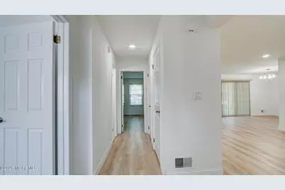 39 Poplar Place, Freehold, NJ 07728 - Photo 15