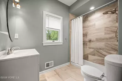 156 Myrtle Avenue, Belford, NJ 07718 - Photo 15