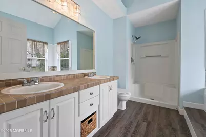 95 Madison Court, Tinton Falls, NJ 07712 - Photo 17