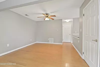 95 Madison Court, Tinton Falls, NJ 07712 - Photo 5