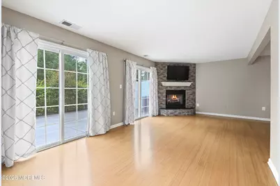 95 Madison Court, Tinton Falls, NJ 07712 - Photo 3