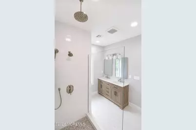 427 Central Avenue, Union Beach, NJ 07735 - Photo 29