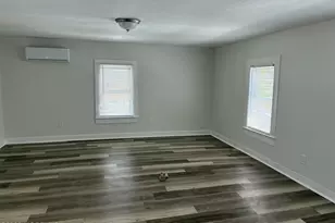 33 Washington St, Red Bank, NJ 07701 - Photo 3