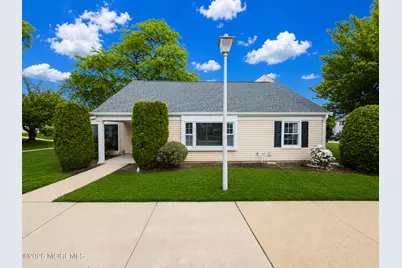 243C Mayflower Way, Monroe Township, NJ 08831 - Photo 3