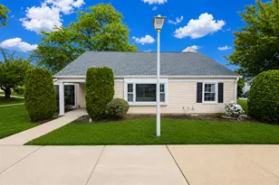 243C Mayflower Way, Monroe Township, NJ 08831 - Photo 3