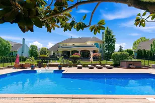 113 Country View Dr, Freehold, NJ 07728 - Photo 45