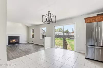 808 Anchor Avenue, Beachwood, NJ 08722 - Photo 17