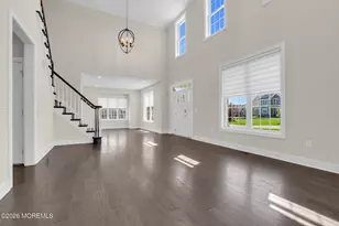17 Spalding Dr, Holmdel, NJ 07733 - Photo 9