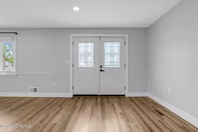 209 Ridge Avenue, Belford, NJ 07718 - Photo 7