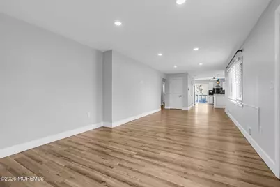 209 Ridge Avenue, Belford, NJ 07718 - Photo 9