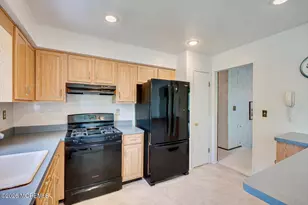 864 Malden Dr, Aberdeen Township, NJ 07735 - Photo 15
