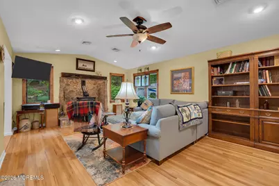8 Rues Road, Cream Ridge, NJ 08514 - Photo 9