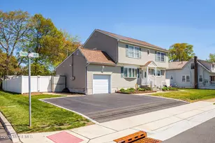 209 Park Ave, Union Beach, NJ 07735 - Photo 5