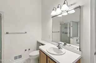 707 Hatchery Ct, Freehold, NJ 07728 - Photo 17