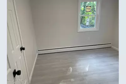 109 W 6th Street, Howell Township, NJ 07731 - Photo 5