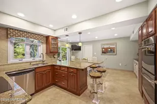 23 Fairview Rd, Marlboro Township, NJ 07746 - Photo 9