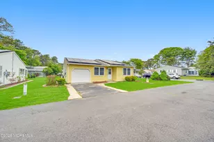 83 Falmouth Ave, Manchester Township, NJ 08759 - Photo 5