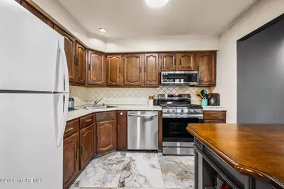 100 Dundee Court, Aberdeen Township, NJ 07747 - Photo 9