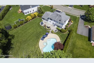 26 Miro Circle, Marlboro Township, NJ 07746 - Photo 9