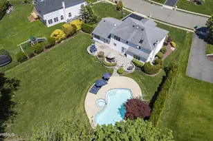 26 Miro Cir, Marlboro Township, NJ 07746 - Photo 9