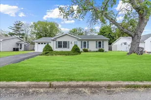 305 6th St, Waretown, NJ 08758 - Photo 3