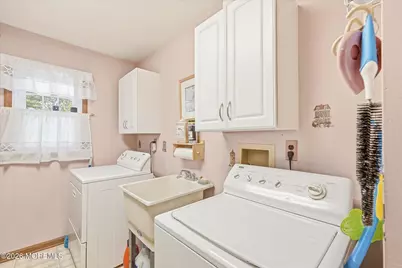 5 McCaffery Road, Manalapan Township, NJ 07726 - Photo 17