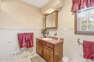 5 McCaffery Rd, Manalapan Township, NJ 07726 - Photo 13