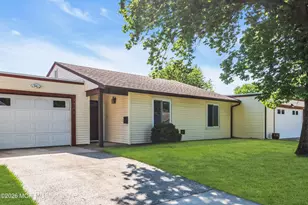 150 Maclura Plz Plaza, Monroe Township, NJ 08831 - Photo 3