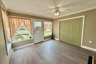 93 Halls Croft Rd, Freehold, NJ 07728 - Photo 7