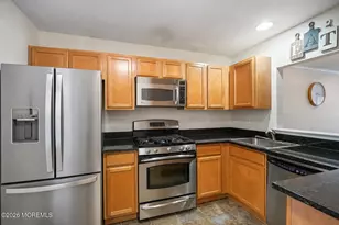 113 Adamecs Way, South Amboy, NJ 08879 - Photo 3
