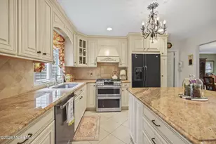 6 Robbie Ct, Morganville, NJ 07751 - Photo 21