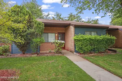 220 Medford Court #C, Manalapan Township, NJ 07726 - Photo 3
