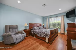 220 Medford Ct, Manalapan Township, NJ 07726 - Photo 15
