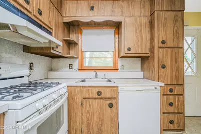 69 Whalepond Road, Oakhurst, NJ 07755 - Photo 27