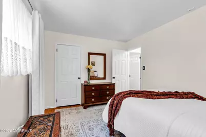 1010 Fordham Road, Neptune Township, NJ 07753 - Photo 25
