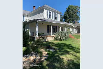 421 W Lincoln Avenue, Oakhurst, NJ 07755 - Photo 15