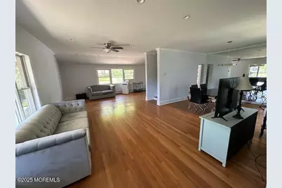 421 W Lincoln Avenue, Oakhurst, NJ 07755 - Photo 3