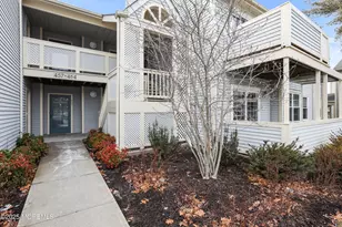 461 Magnolia Ct, Howell Township, NJ 07731 - Photo 3