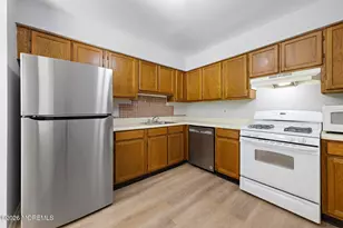 39 Oak Ln, Eatontown, NJ 07724 - Photo 13