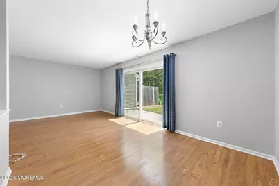 39 Oak Lane, Eatontown, NJ 07724 - Photo 5