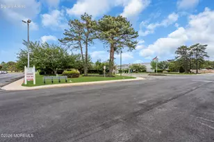 37 Wedgeport Dr, Toms River Township, NJ 08757 - Photo 35
