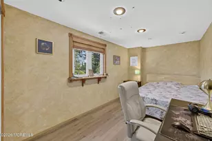 6 Hillcrest Rd, Manalapan Township, NJ 07726 - Photo 23